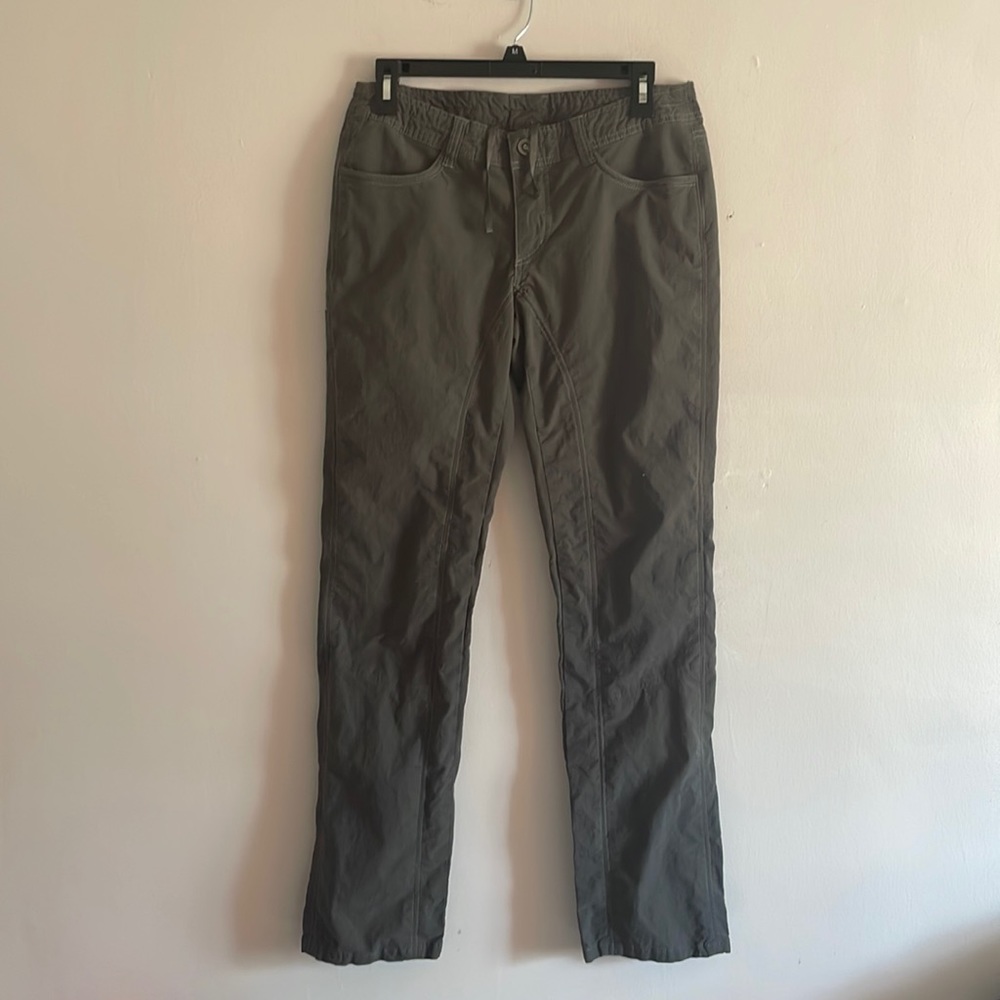 Kuhl pants size 6 gray green
